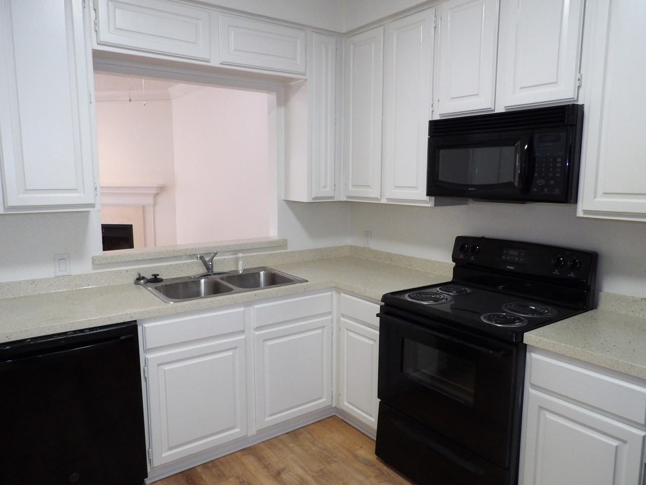 4339 Buena Vista St #5 - Photo 5 of 17