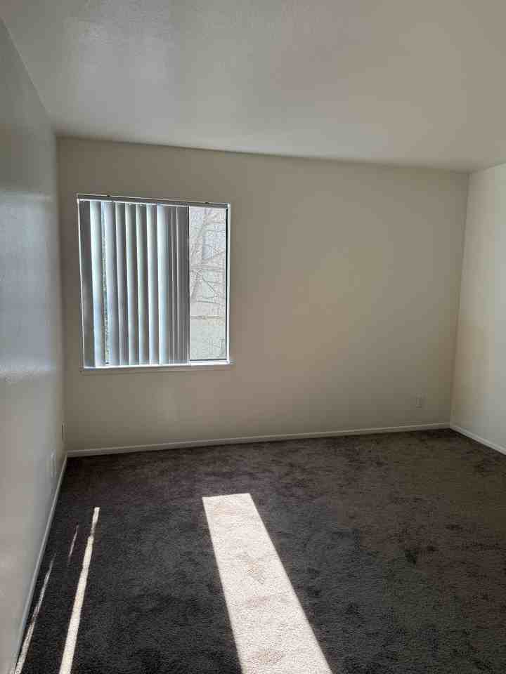 600 W 3rd St #B303 - Photo 2 of 17