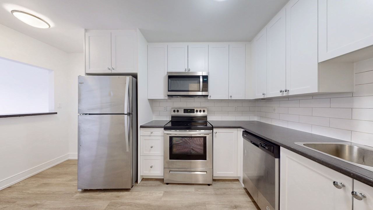 540 Proudfoot Lane - Photo 3 of 14