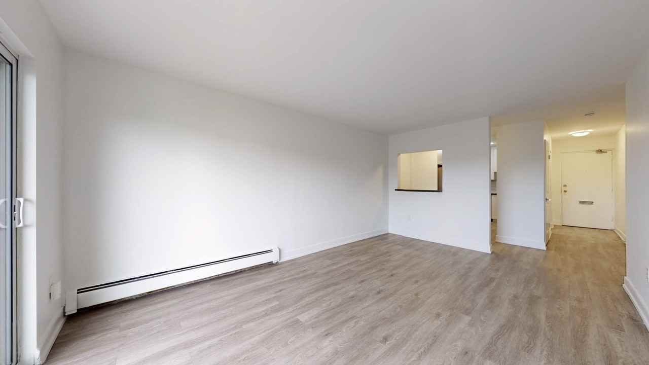 540 Proudfoot Lane - Photo 6 of 14