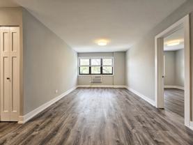 445 W Barry Ave #211 - Photo 1 of 1