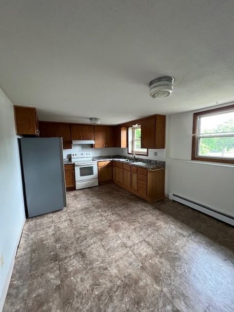 821 W 5th St #2 - Photo 2 of 15