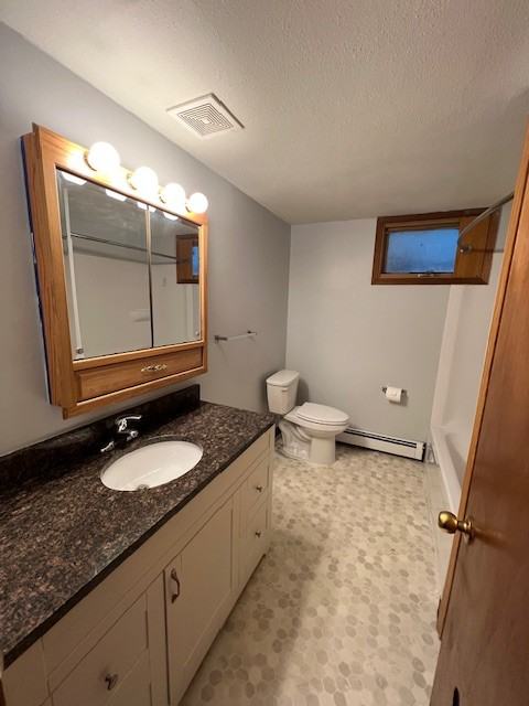 821 W 5th St #2 - Photo 3 of 15