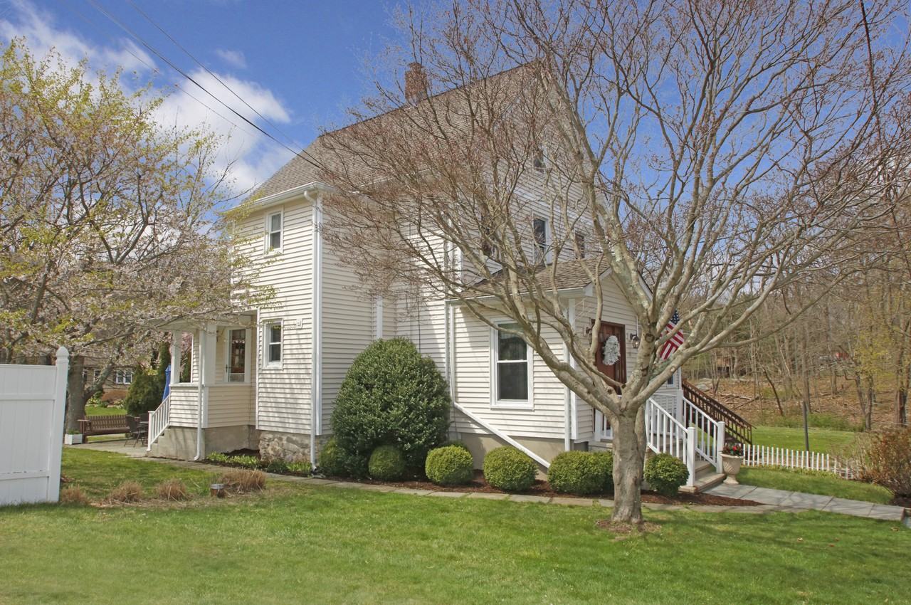 55 Walnut Ave #55 - Photo 3 of 20