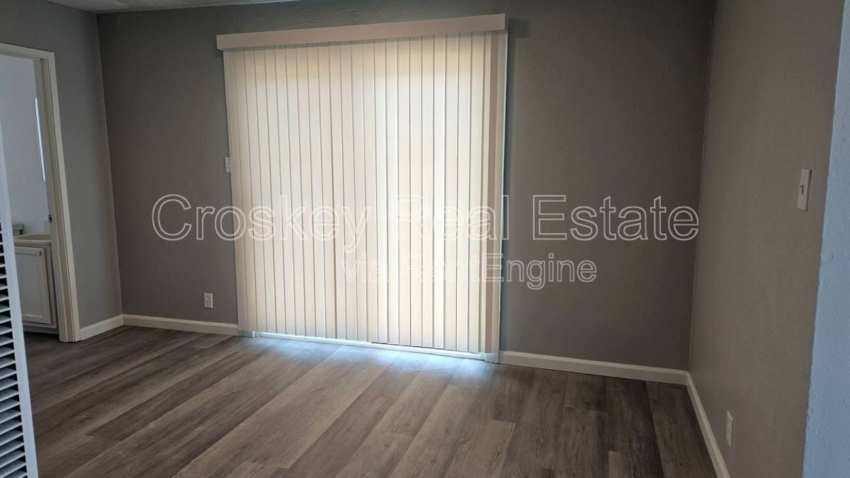 314 Beck St - Photo 3 of 9