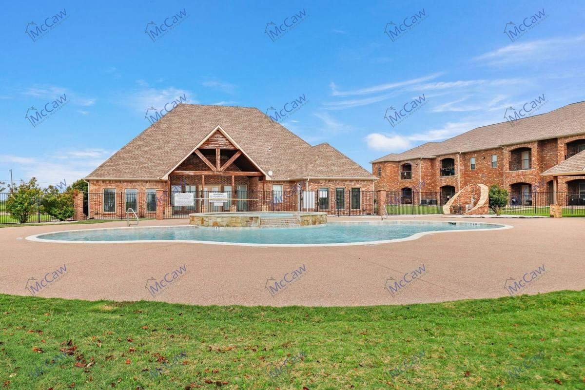 301 County Rd #207 - Photo 3 of 10