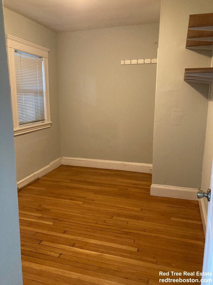 15 Radnor Rd #1 - Photo 4 of 12