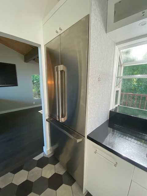 349 Sausalito Blvd #15033104 - Photo 6 of 42