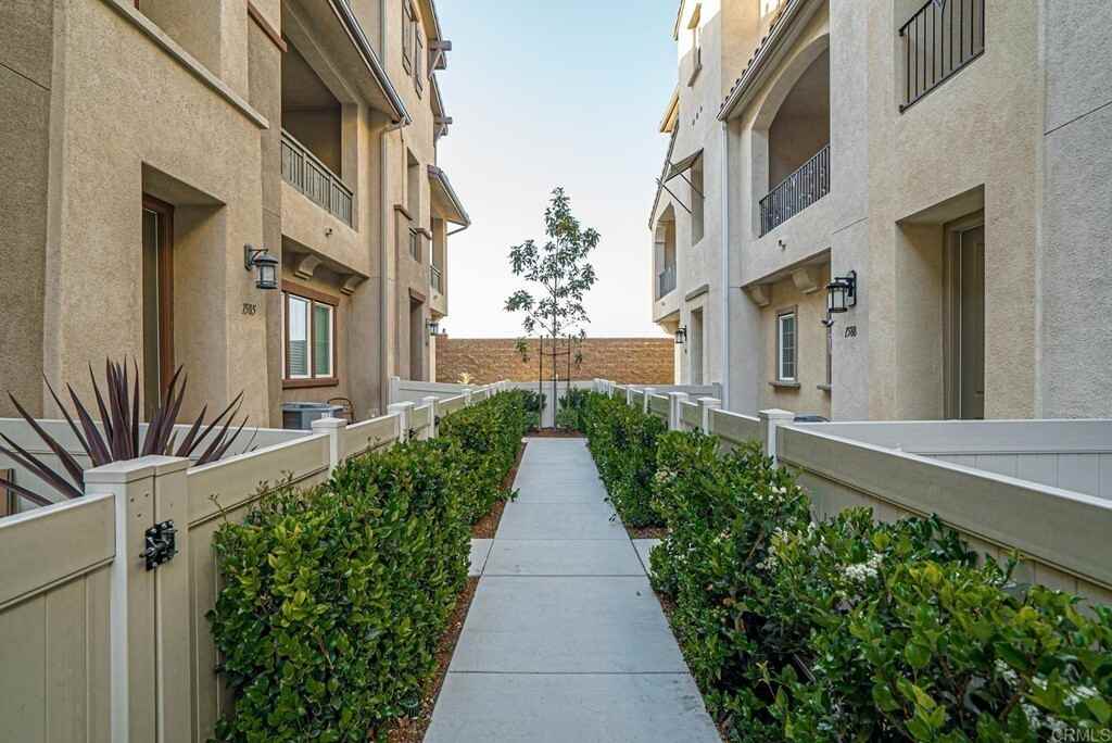 1585 San Alfonso #1 - Photo 3 of 24