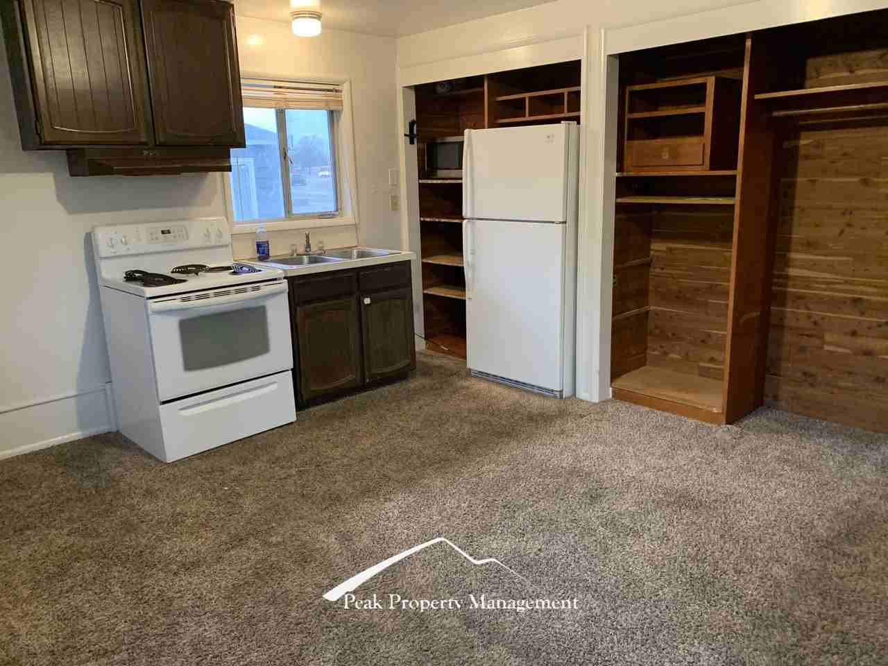 104 Washington Ct #4 - Photo 3 of 4
