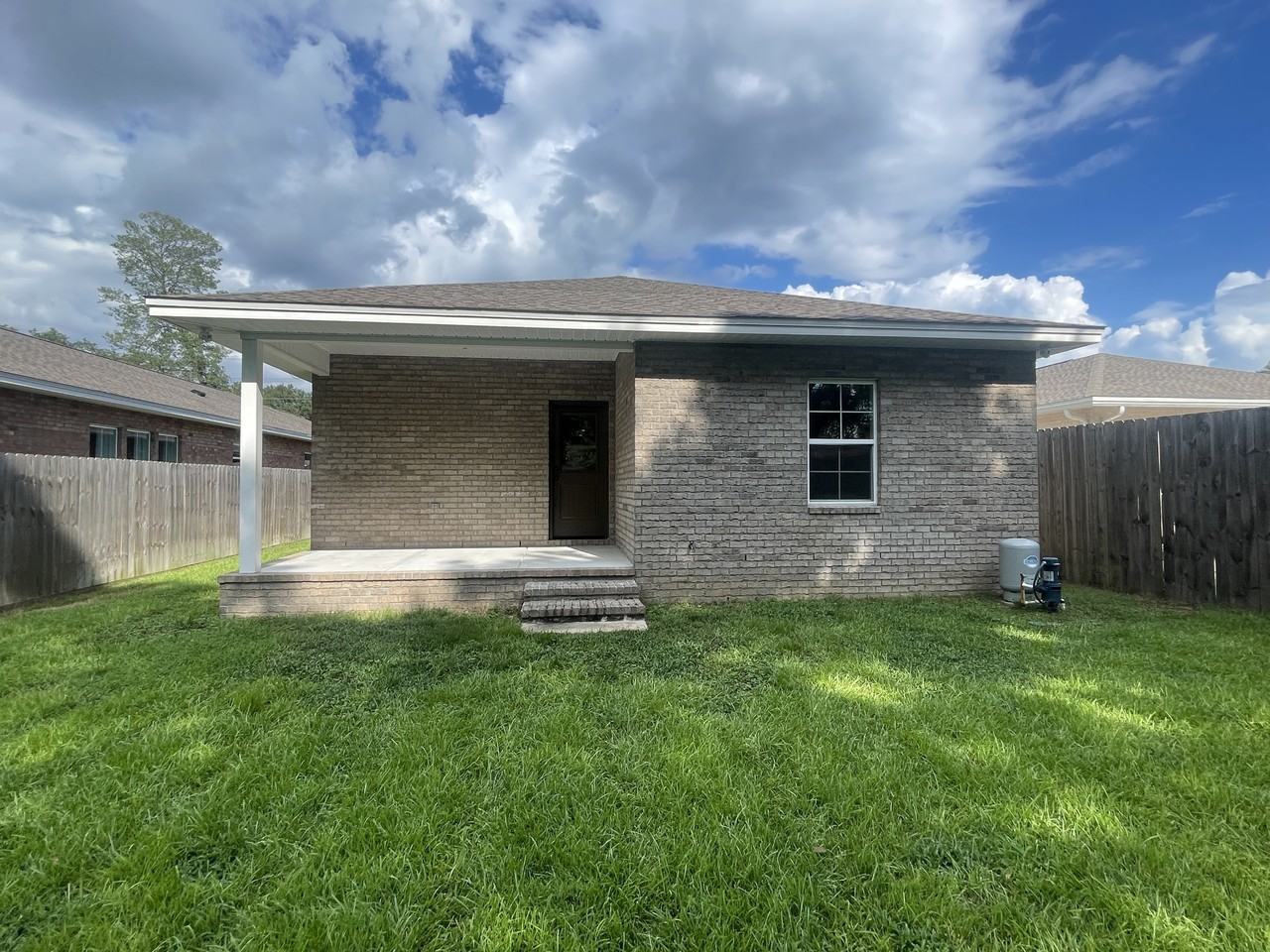 1578 Hickory St - Photo 7 of 19