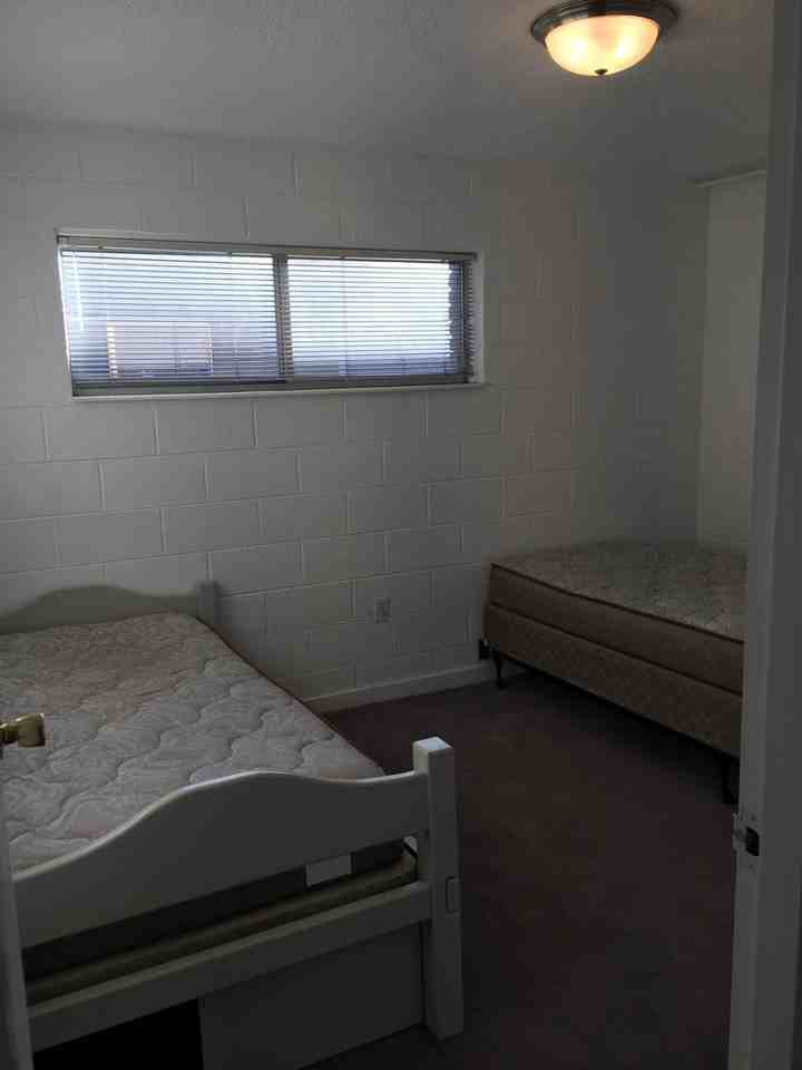 Camino Manor - Photo 7 of 12