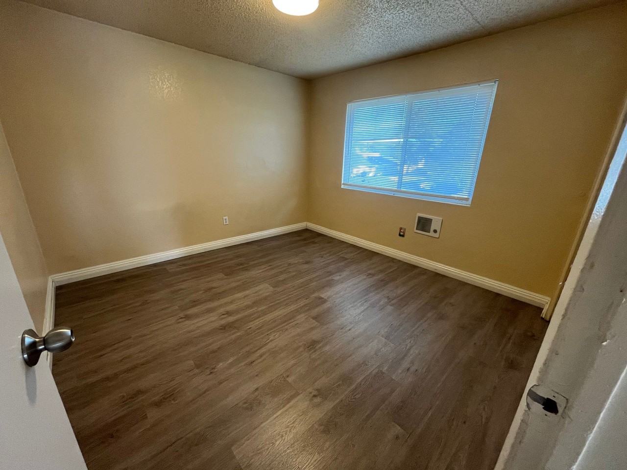 2+1 in quiet are of Highland - Photo 3 of 8