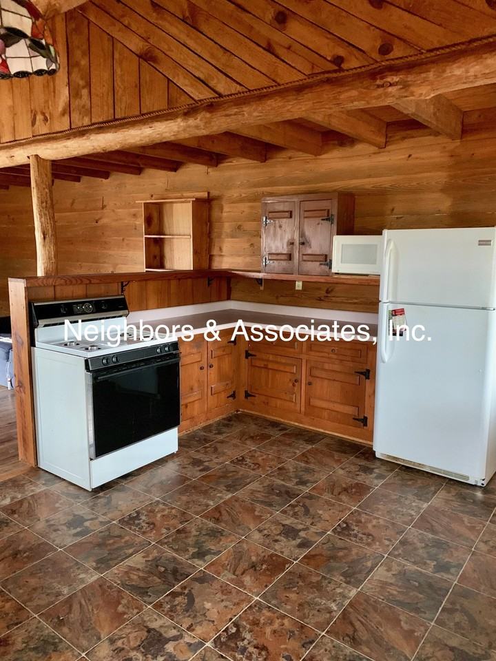 91 Benson Road #B - Photo 2 of 7