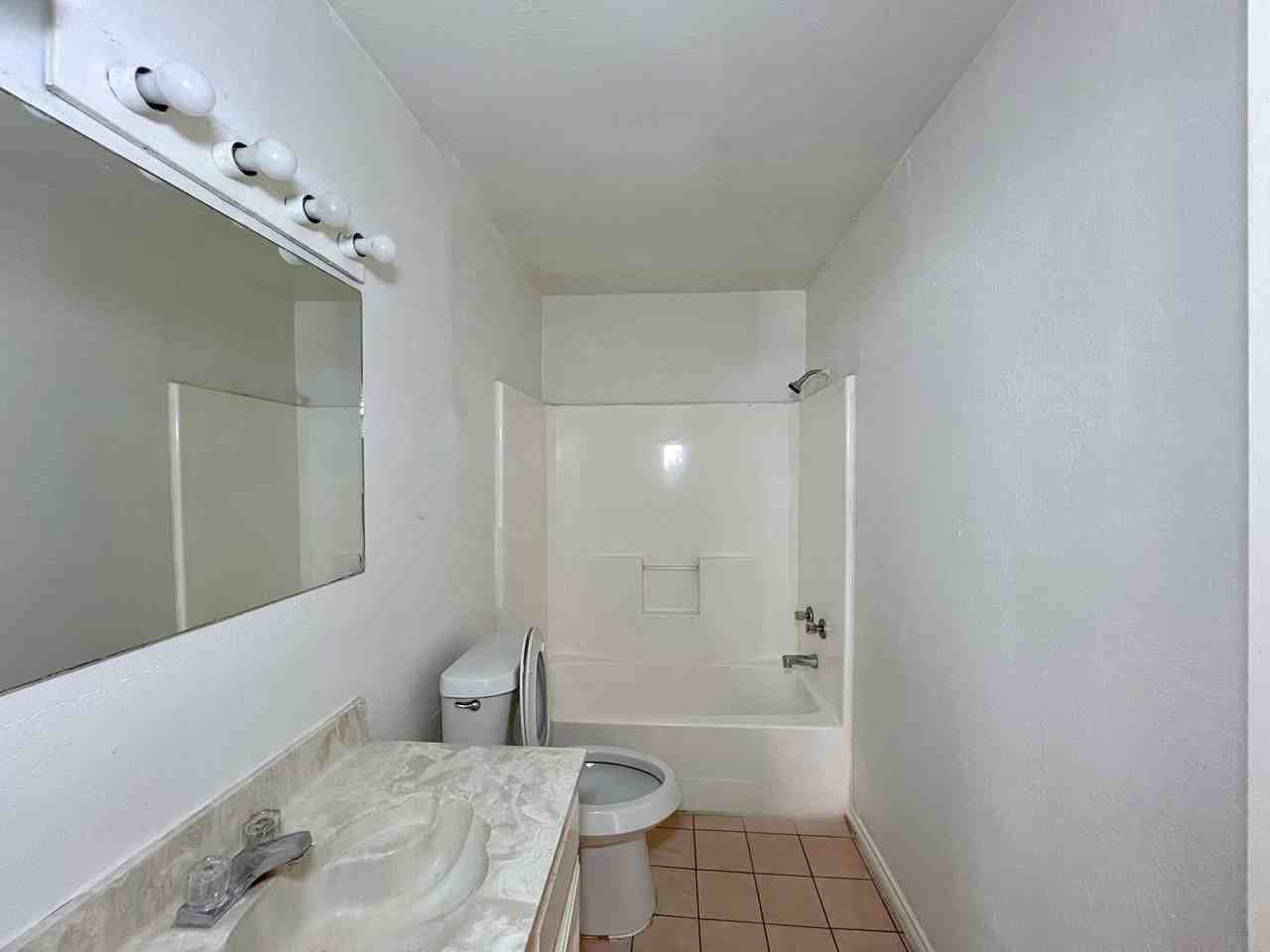 Oasis Escondido - Photo 2 of 29