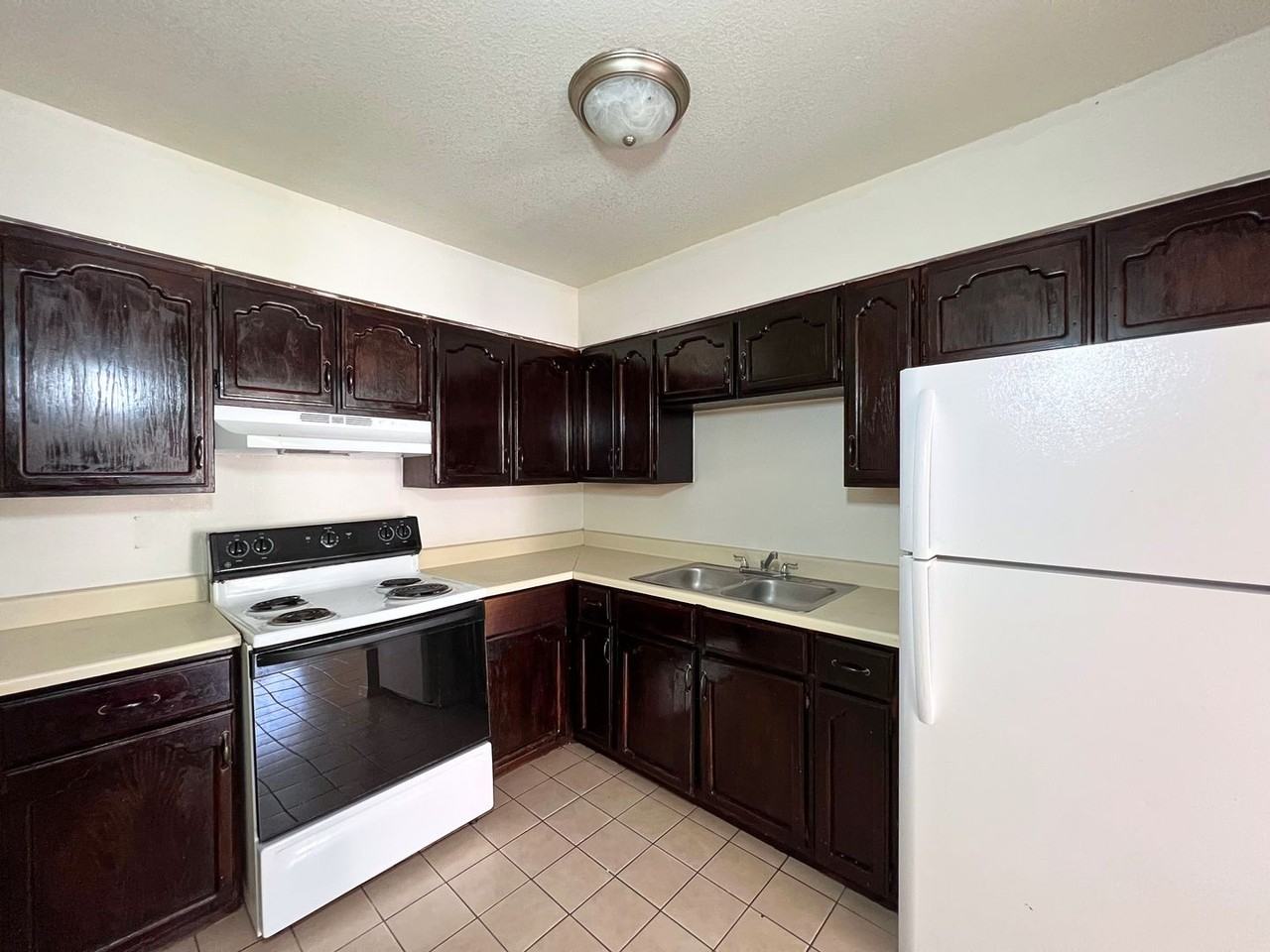 Oasis Escondido - Photo 5 of 29