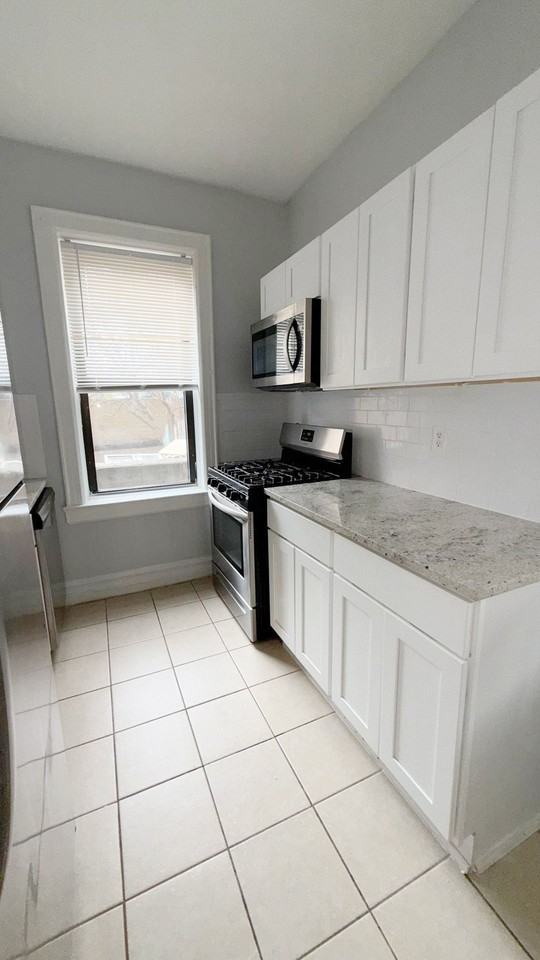 68 Van Reypen - Photo 2 of 8