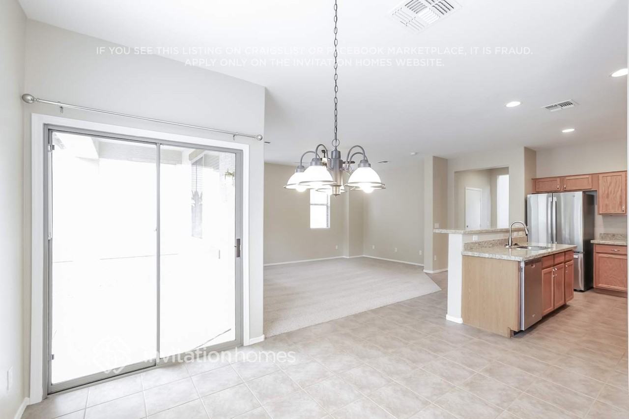 3787 E Chickadee Rd - Photo 5 of 16