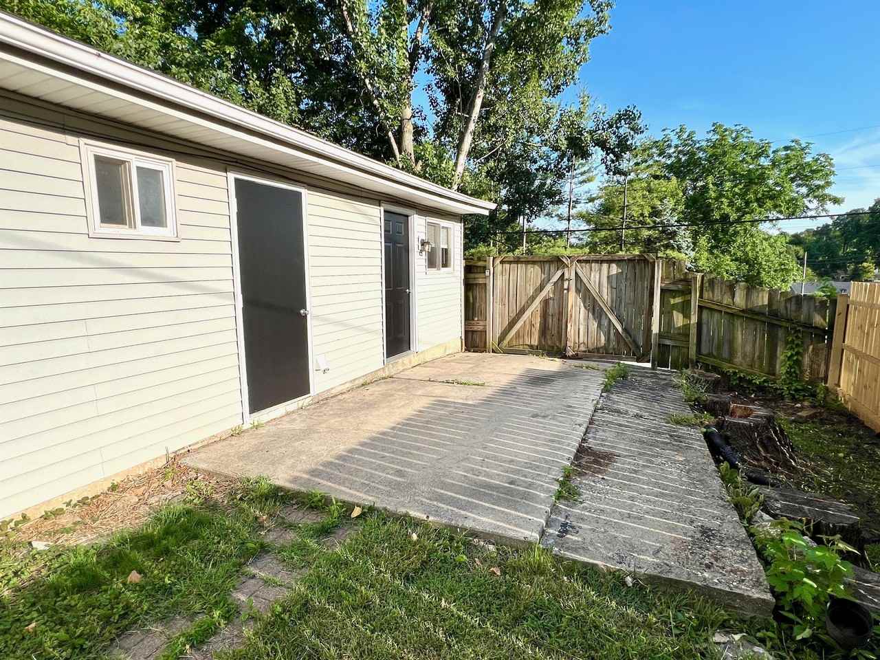 2304 Imlay Ave - Photo 2 of 12