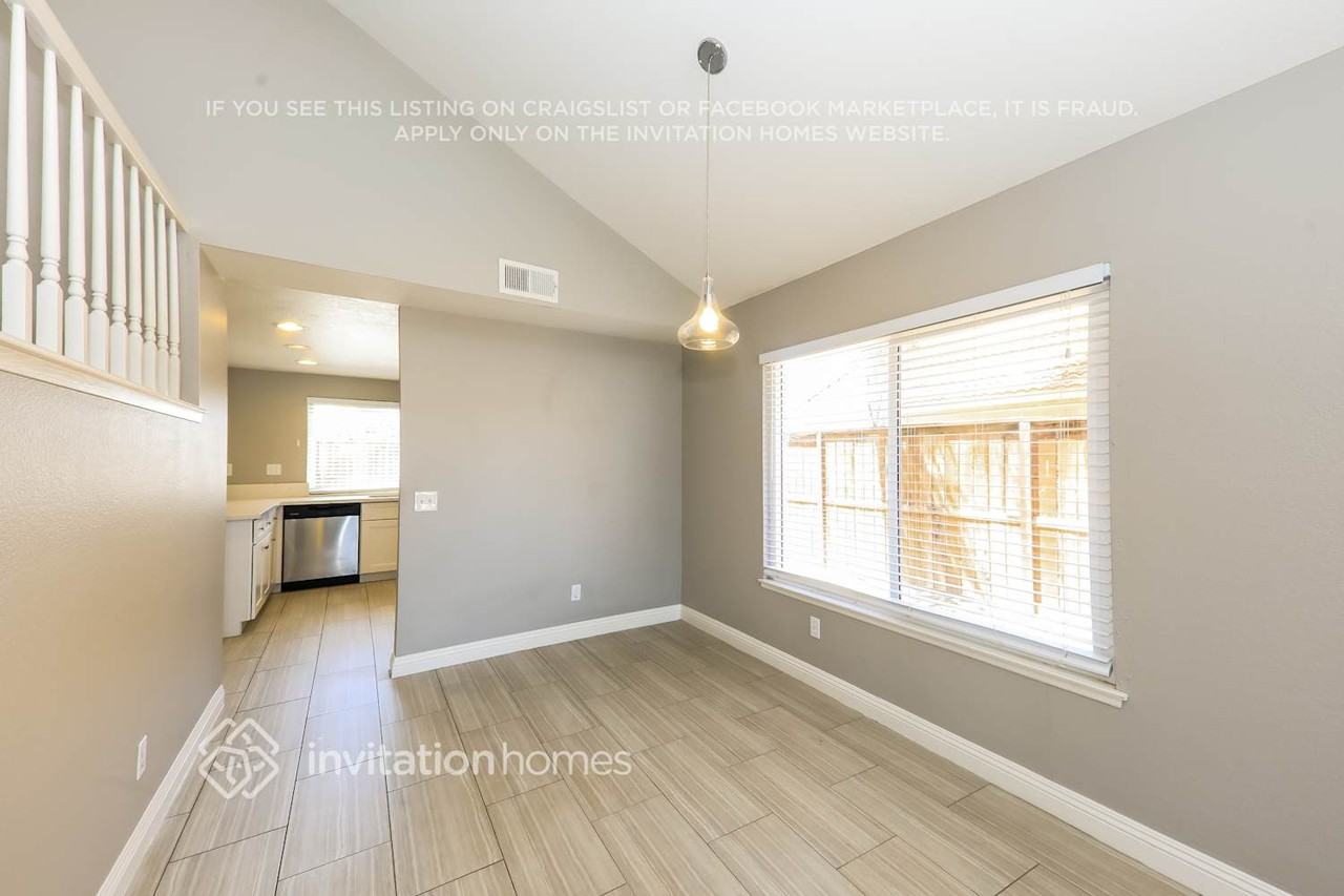 39838 N General Kearny Rd - Photo 7 of 17