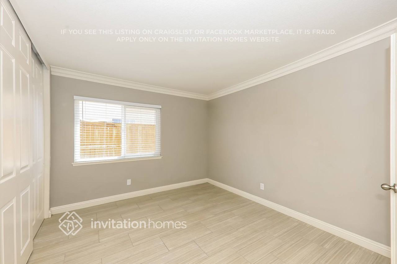 39838 N General Kearny Rd - Photo 5 of 17