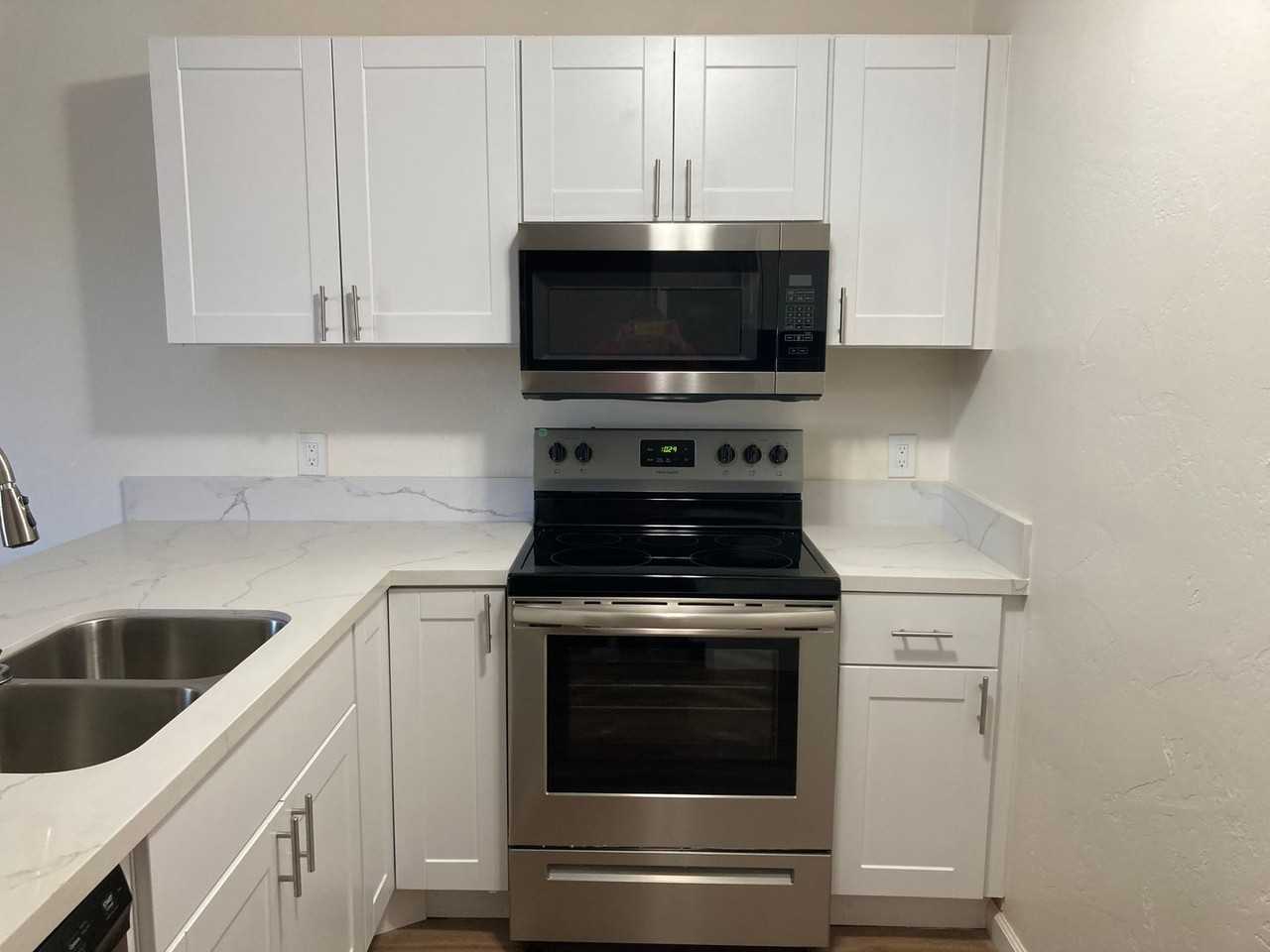 1219 Persimmon Ave #35 - Photo 2 of 6