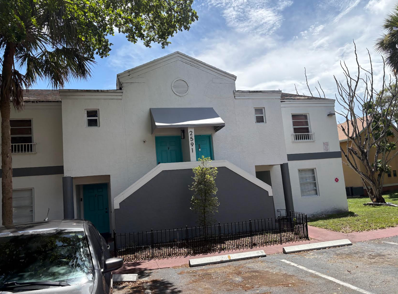 2591 Nw 56th Ave #H