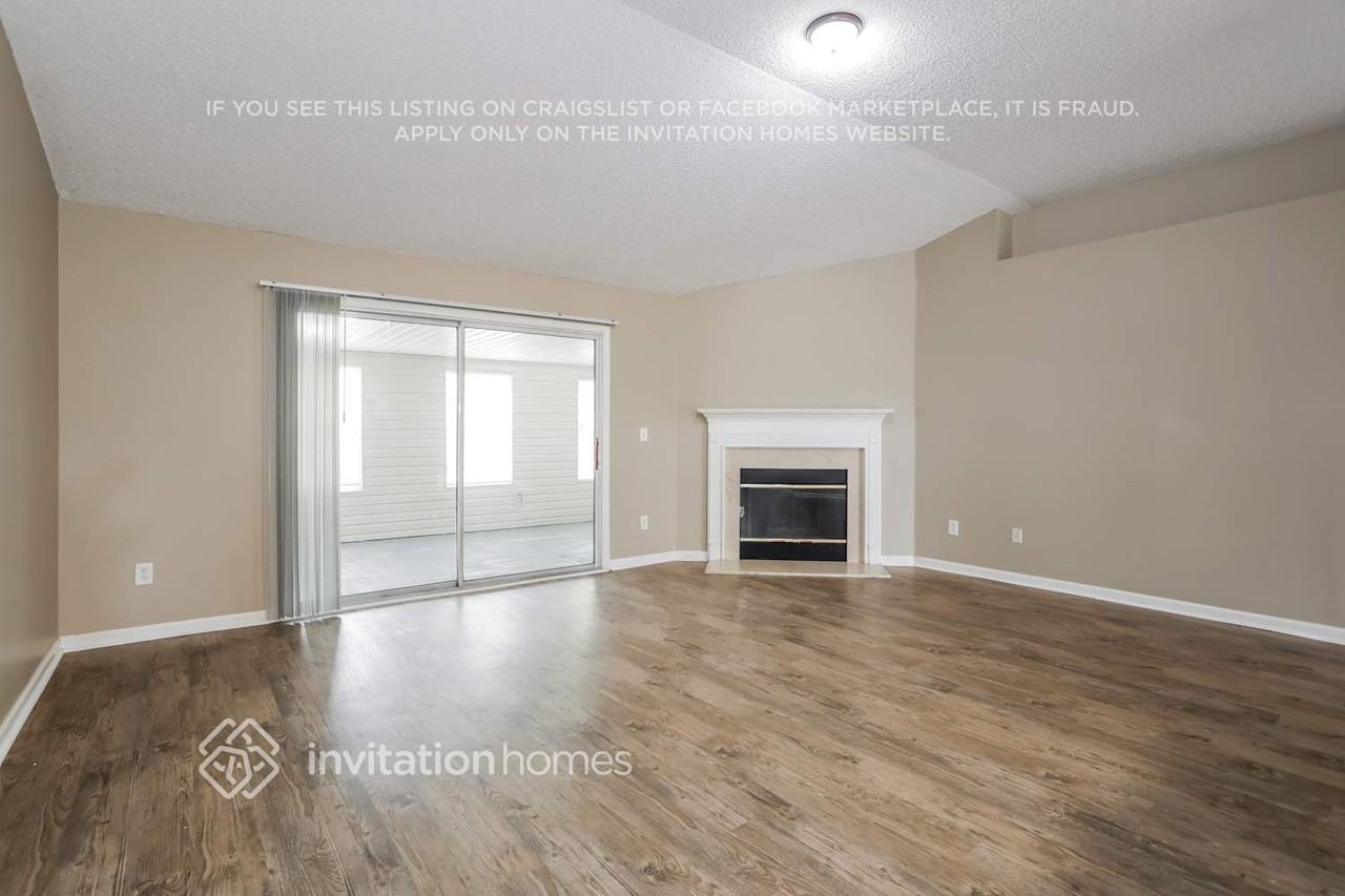 11275 Chertsey Ln - Photo 5 of 16