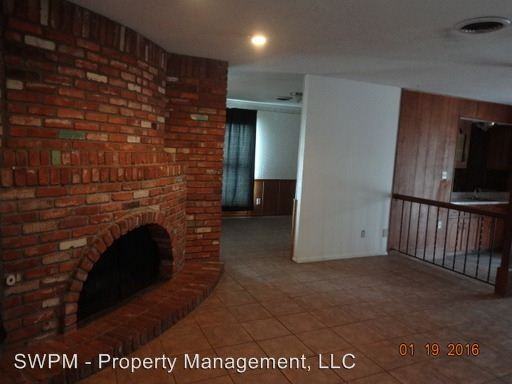 4813 Todd St NE - Photo 2 of 11