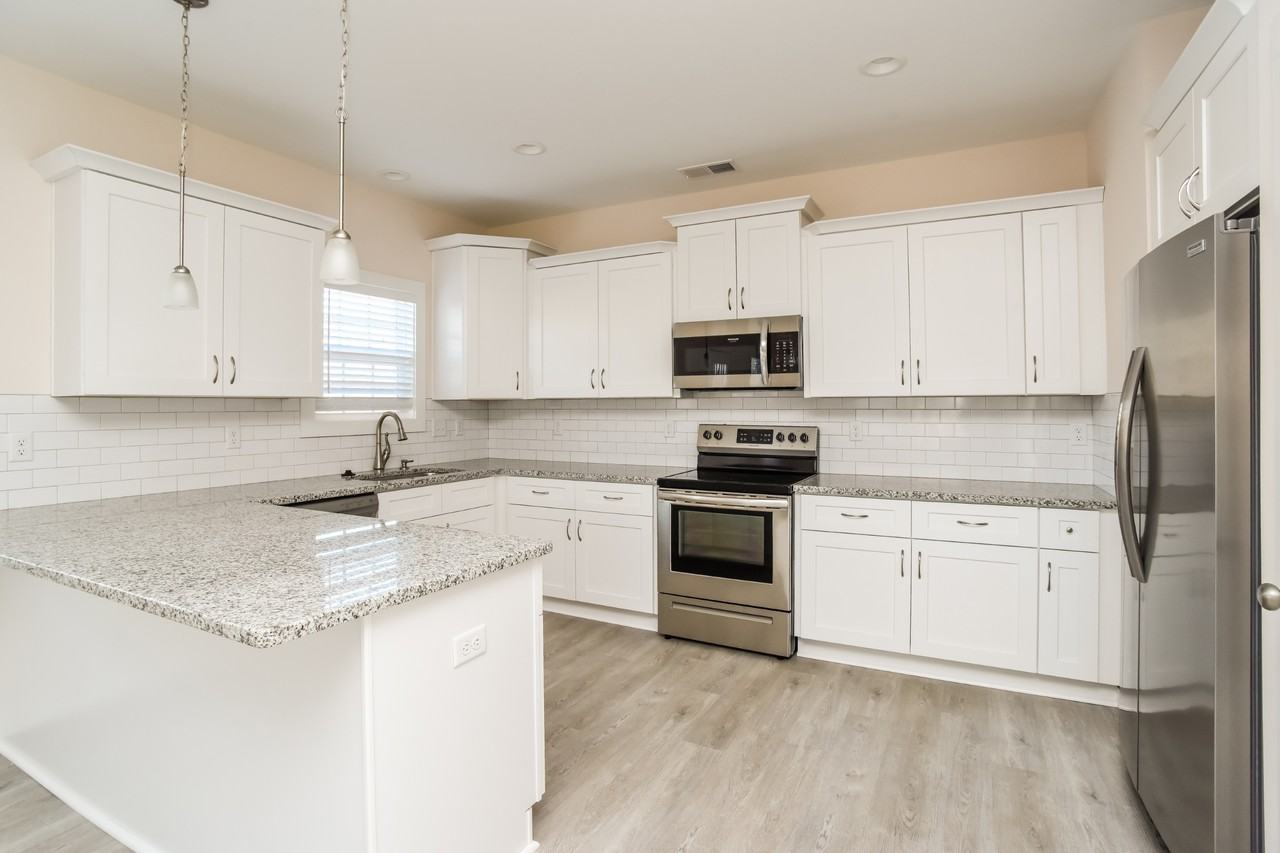 604 604 E Texas Ave - Photo 6 of 16