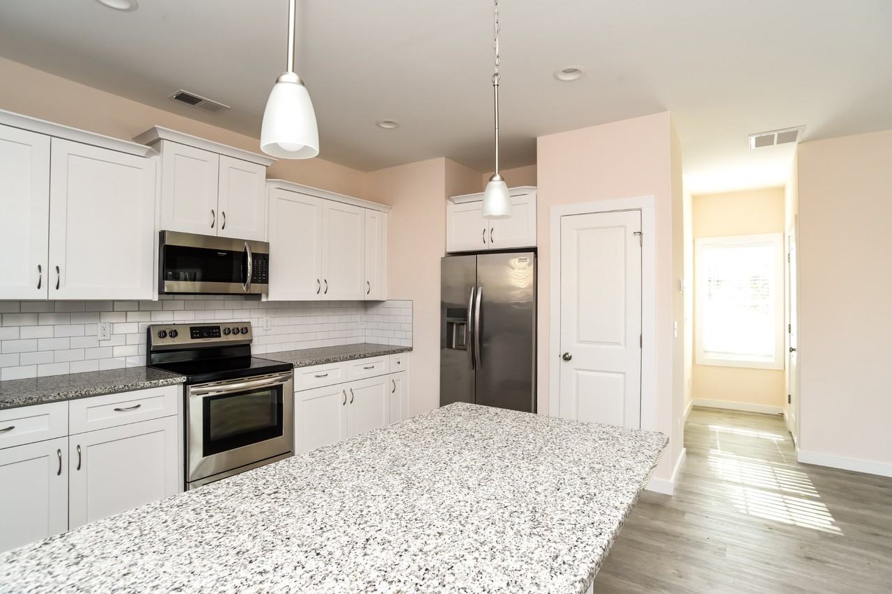 604 604 E Texas Ave - Photo 7 of 16