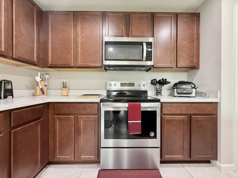 759 Jefferson St - Photo 5 of 41