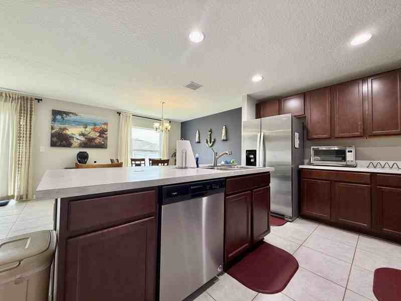 759 Jefferson St - Photo 6 of 41