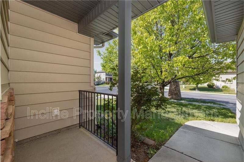 702 Durham Dr - Photo 6 of 25