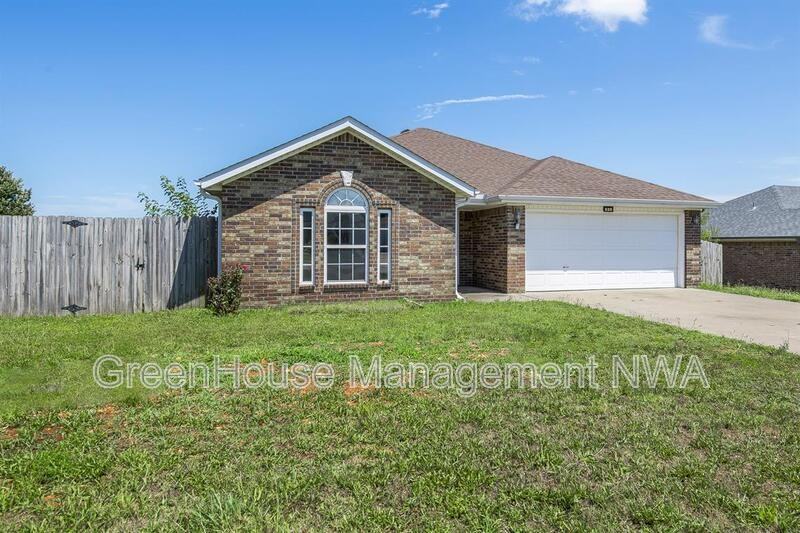 520 Dewberry Ln - Photo 2 of 27