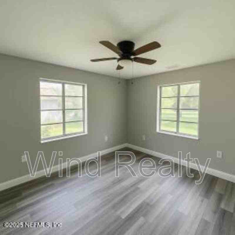 4822 Merrimac Ave - Photo 3 of 12