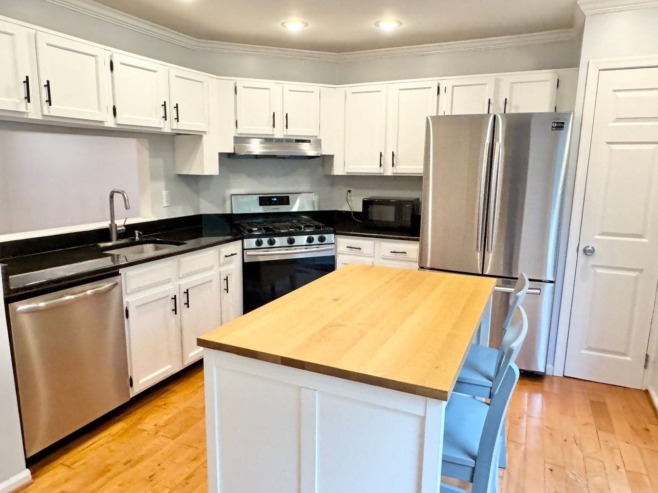12298 Granada Way - Photo 4 of 25