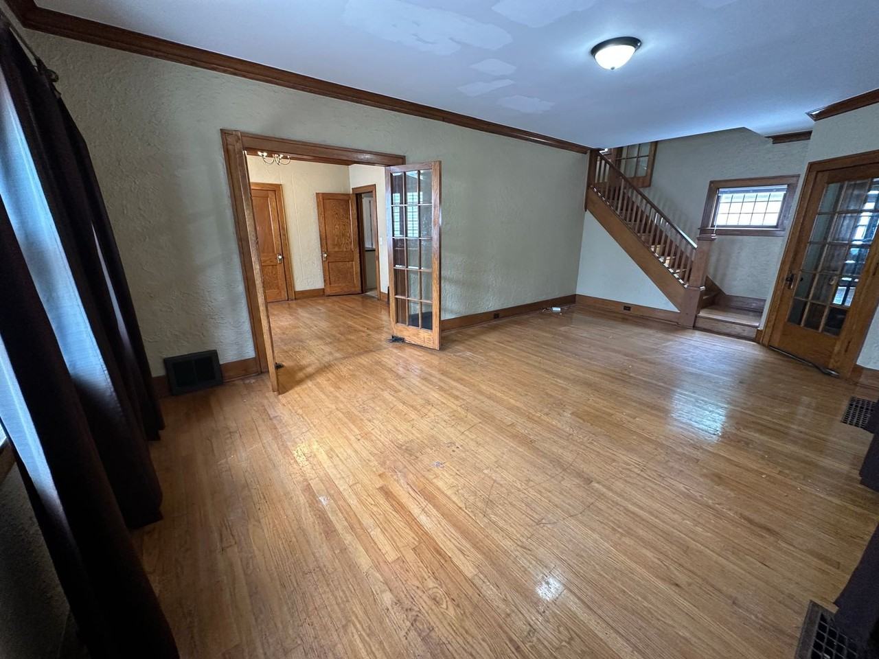 915 Veto St Nw - Photo 3 of 14