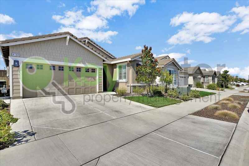 4168 Gossamer St - Photo 2 of 19