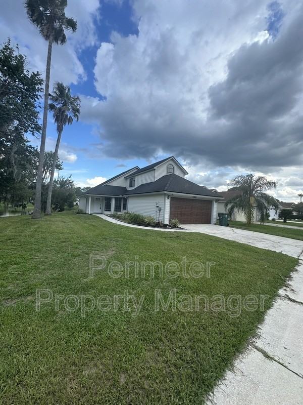 2867 Lantana Lakes Dr W - Photo 4 of 18