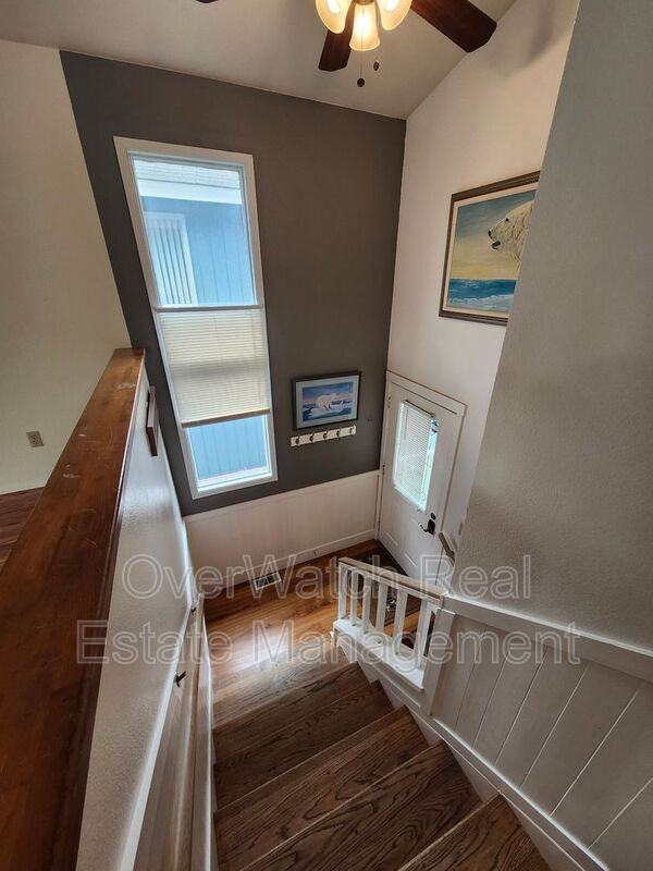 3228 Aquarius Cir - Photo 3 of 25