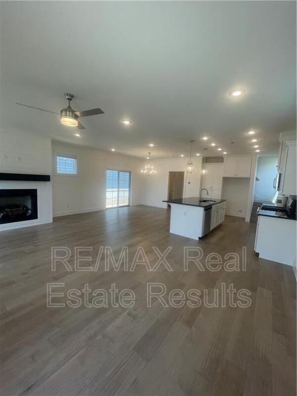 4206 W Bronco Dr - Photo 7 of 20