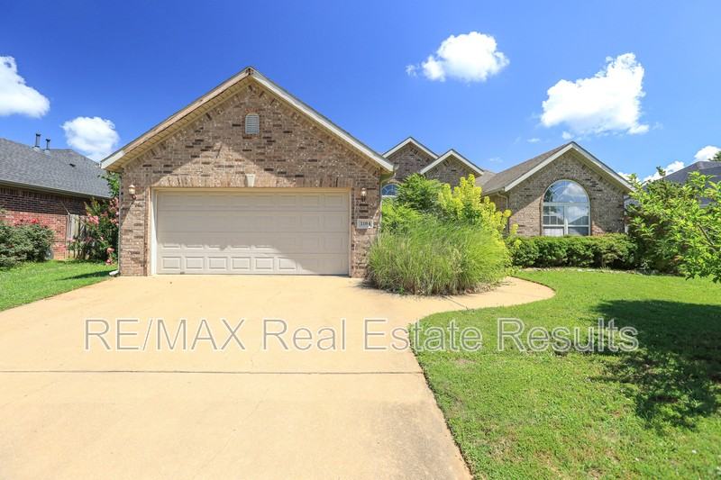 3104 Sw Tunica Ave - Photo 2 of 36