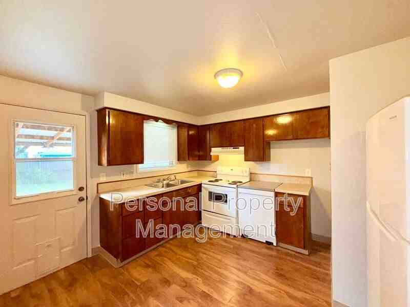 10905 Ne 7th St - Photo 2 of 12