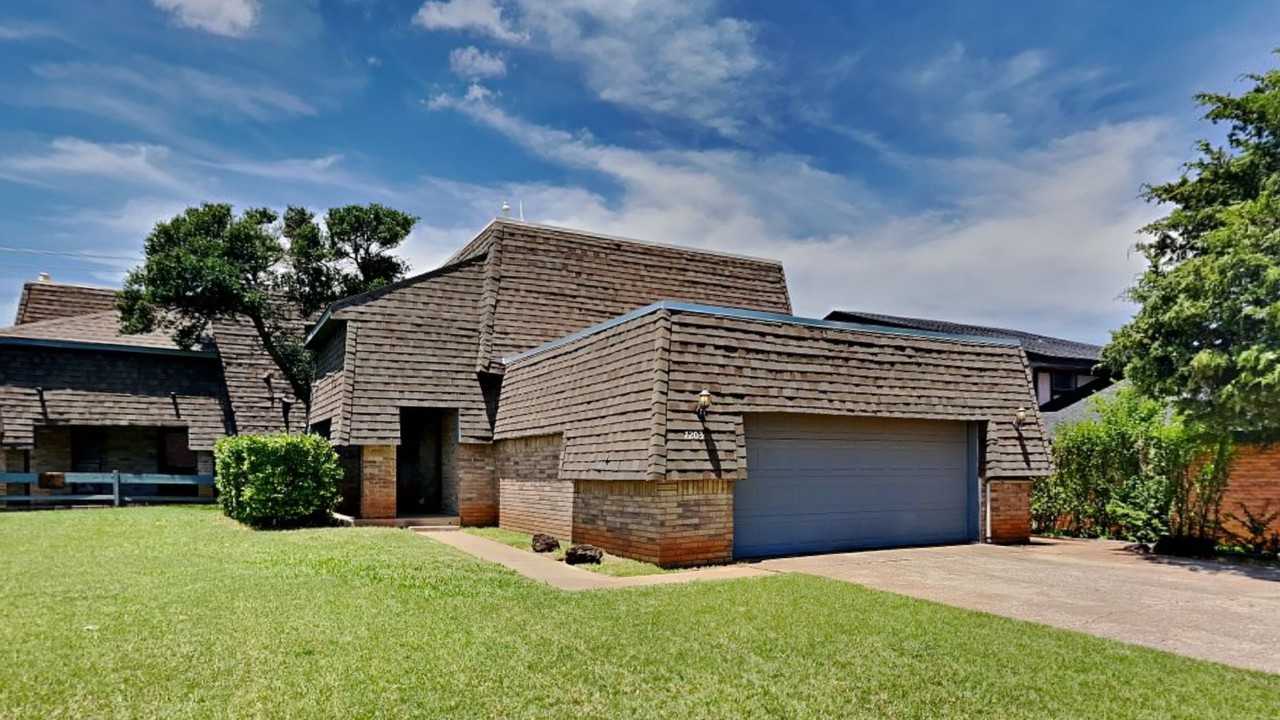 7203 Edenborough Dr - Photo 2 of 23