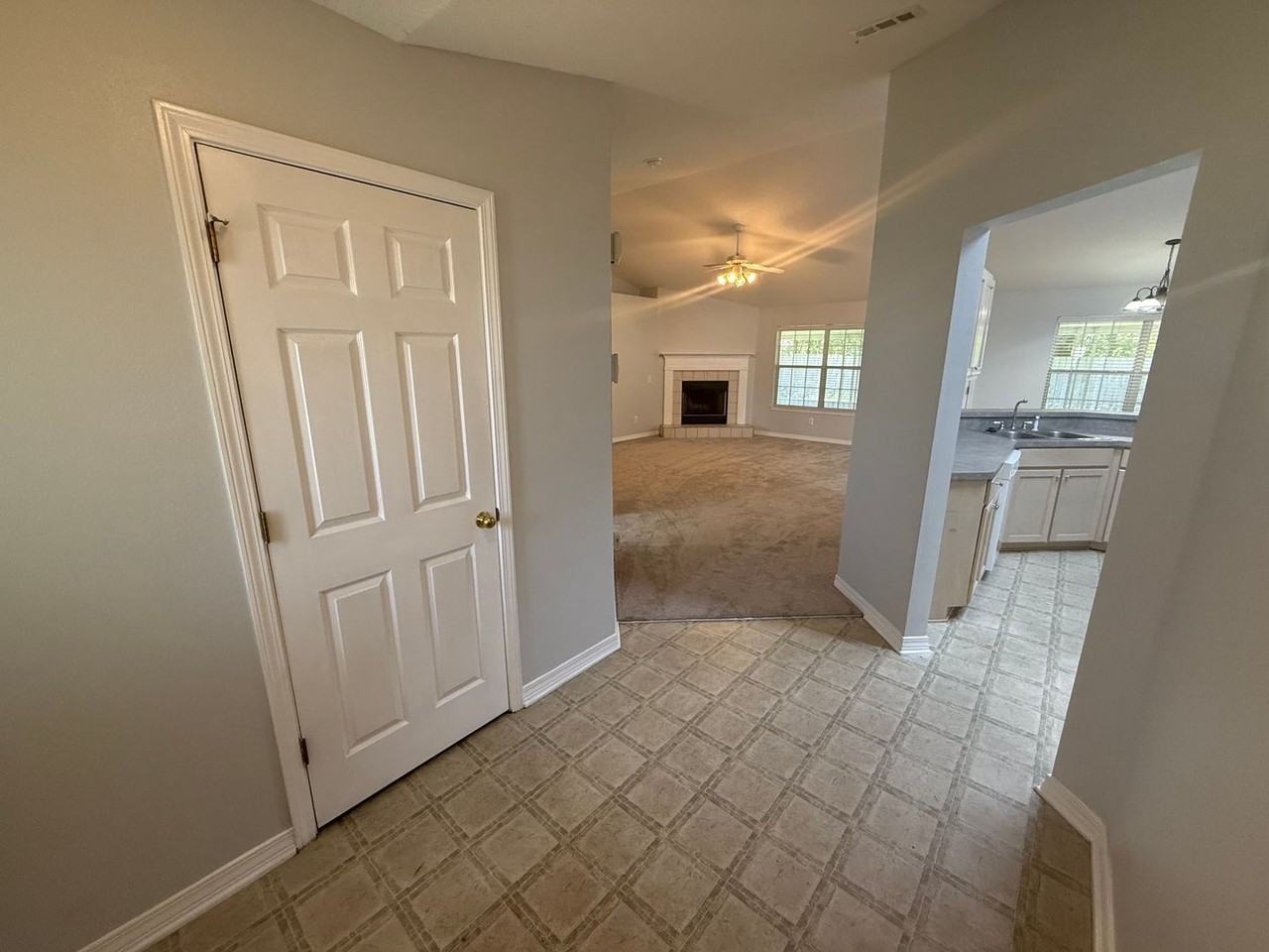 4902 Chads Cir - Photo 2 of 24