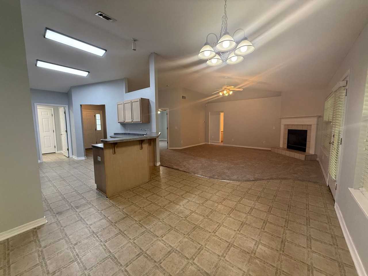 4902 Chads Cir - Photo 5 of 24