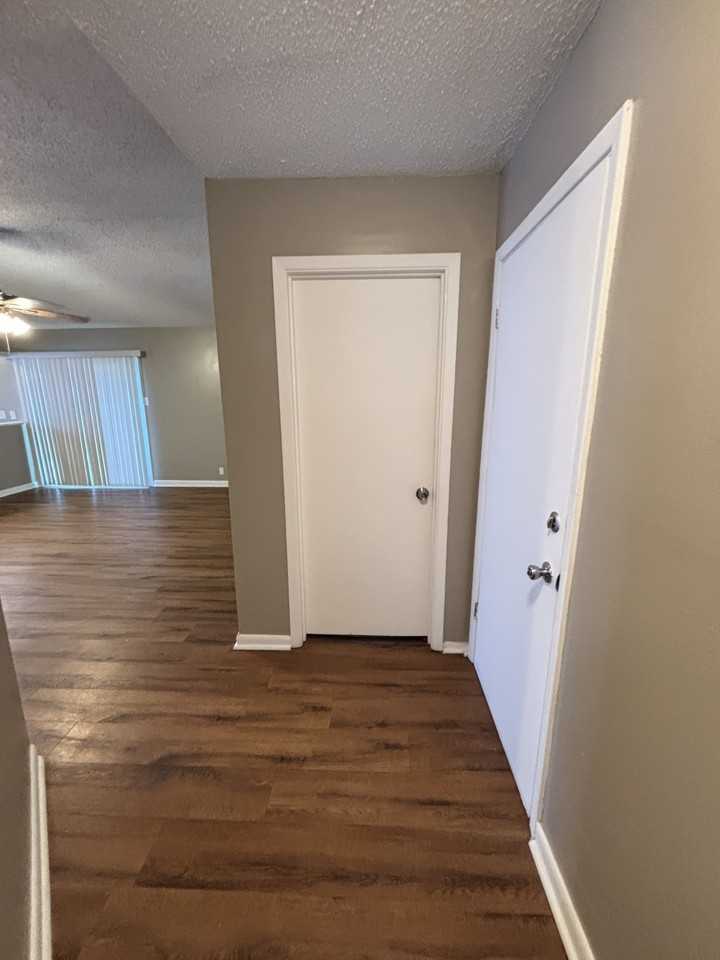 1 Greenway Ct - Photo 3 of 19