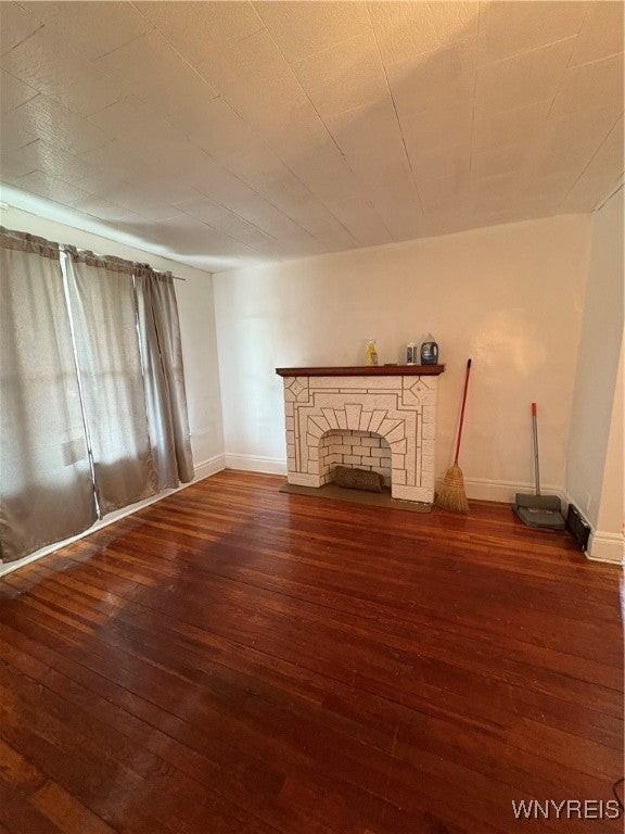 310 E Delavan Ave - Photo 3 of 13