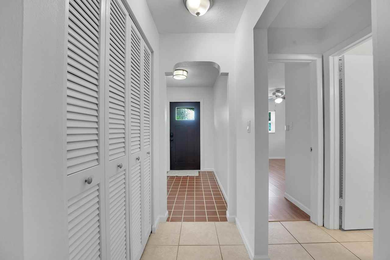 117 12th Ave - Photo 5 of 50